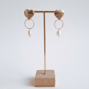 Battito di perla orecchini oro 18k e perla naturale