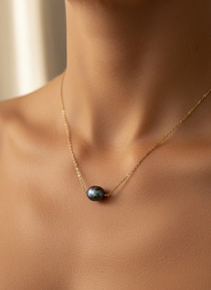 CENERE DI LUNA - Collana con perla solitaria grigia - OE!