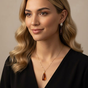 Collana con Pendente effetto Ambra – Acciaio Inox placcato Oro 18K - OE!