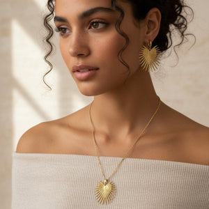 Collana cuore sacro in acciaio placcato oro 18 carati - OE!