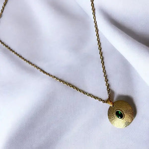 GOLDEN MEDAL CHARM - OE!