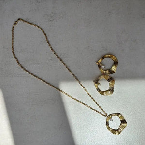 Golden Summer collana con pendente in oro e perla
