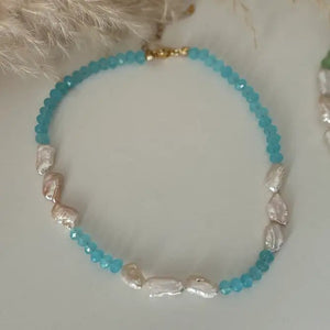 INCASTRI CELESTI - Collare di perle Keshi con perline di cristallo - OE!