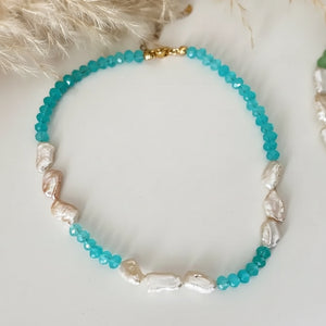 INCASTRI CELESTI - Collare di perle Keshi con perline di cristallo - OE!