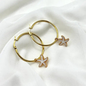 OCEAN STAR – Orecchini a cerchio con stelle marine smaltate - OE!
