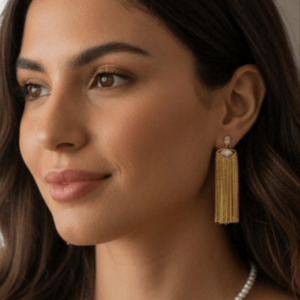 Orecchini con Frange Dorate e Perla di Fiume – Eleganza Luminosa - OE!