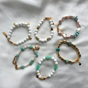 Riviera Bianca - Bracciale in cristalli bianchi e ematite dorata - OE!