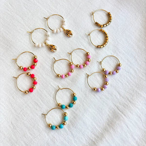 VIBRANT VIBES - Orecchini a Cerchio con Perline - OE!