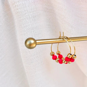 VIBRANT VIBES - Orecchini a Cerchio con Perline - OE!