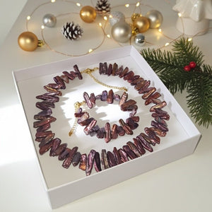 VIORYA Cofanetto Regalo Natale: Gioielli Artigianali Made in Italy - Collana e Bracciale in Perle di Fiume Barocche Viola - OE!