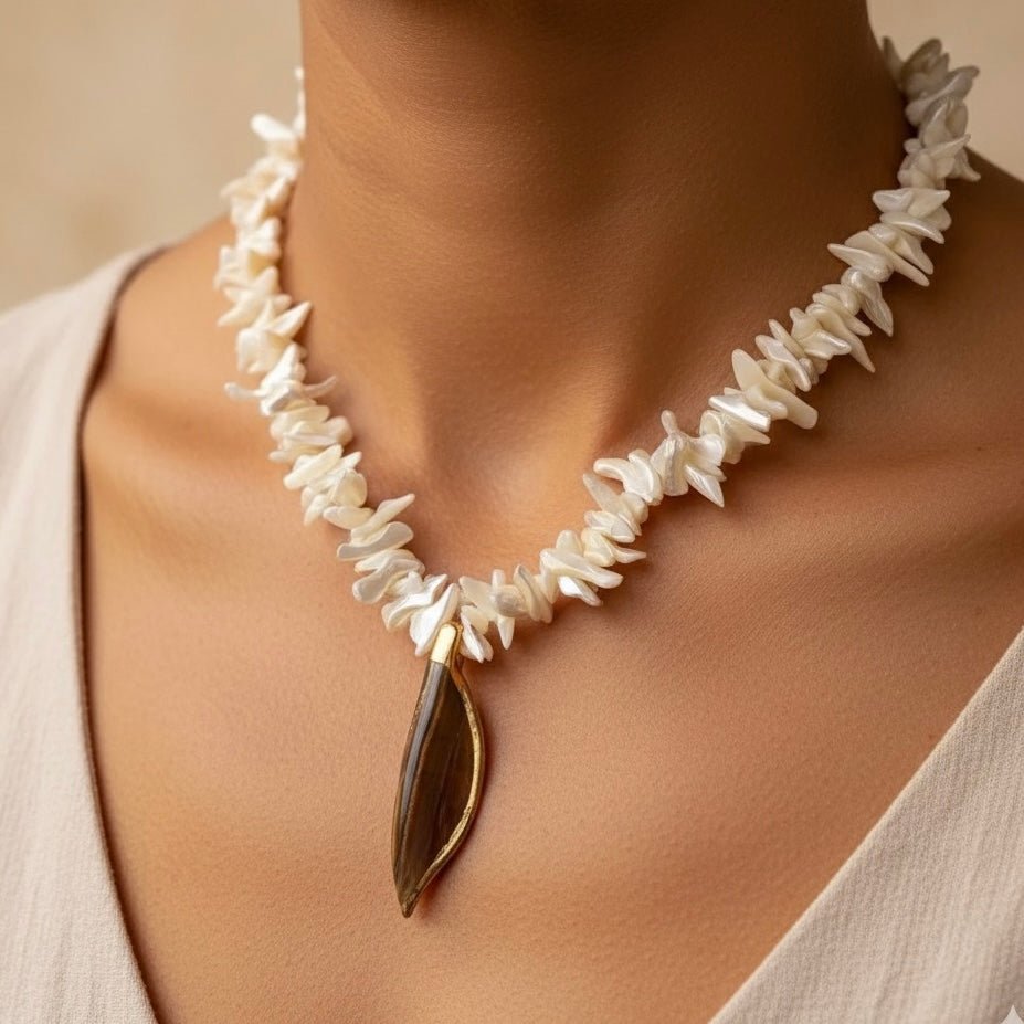 Acquaperla – Collana con scaglie di madreperla e pendente - OE!