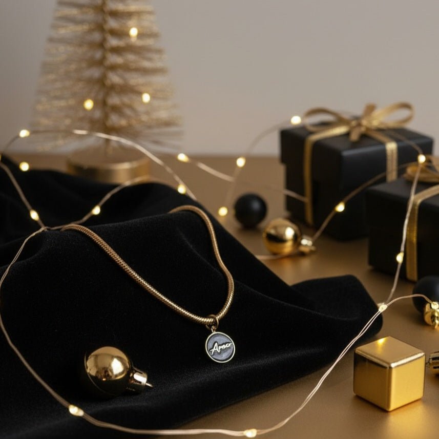 Amor - Collana Oro 18K &amp; Nero Scintillante - Made in Italy Artigianale per Natale - OE!