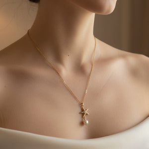 ASTEROIDEA - collana con ciondolo stella marina in zirconi e perla - OE!