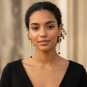 BLACK CRYSTAL - orecchini a cerchio con catena e cristallo - OE!