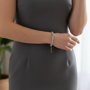 Bracciale con perle di fiume grigie – elegante e raffinato - OE!