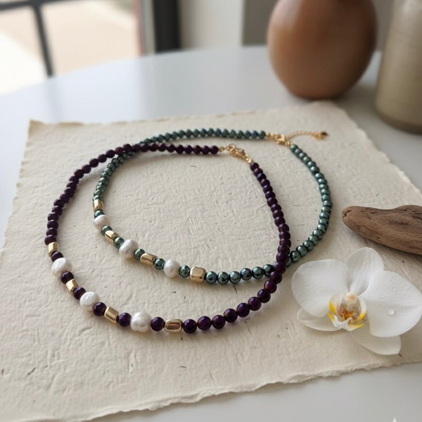 Collana con cristalli verdi/viola e perle di fiume – placcata oro 18k, fatta a mano in Italia - OE!