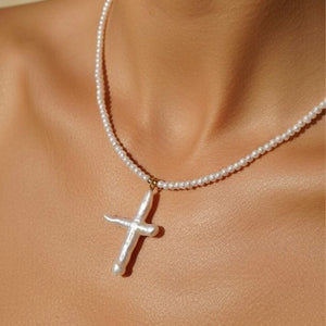 Collana con Perle e Croce Barocca in Madreperla – Fatto a Mano in Italia - OE!