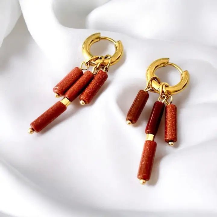 ECLISSE DORATA - Orecchini a cerchio con goldstone - OE!