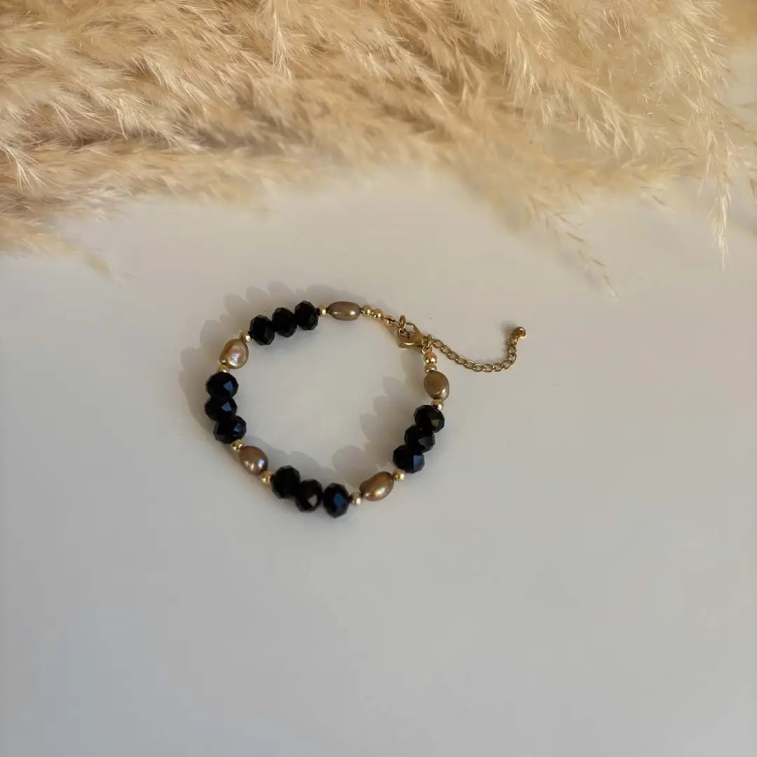 FIAMMA BLACK – Bracciale con mezzi cristalli e perle - OE!