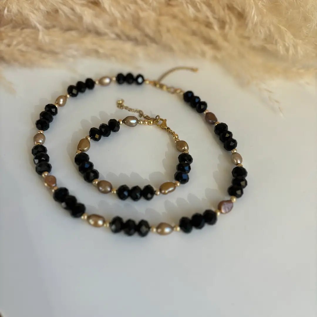 FIAMMA BLACK – Collier con mezzi cristalli e perle - OE!