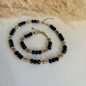 FIAMMA BLACK – Collier con mezzi cristalli e perle - OE!