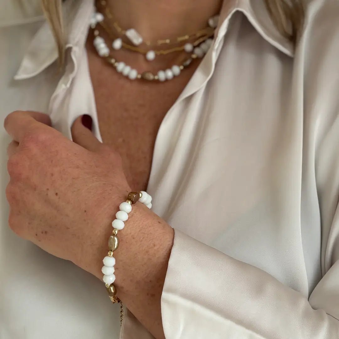 FIAMMA WHITE – Bracciale con mezzi cristalli e perle - OE!