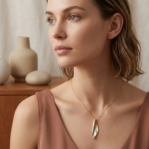 foglia-di-mare-collana-indossata