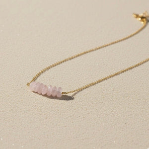 FRAMMENTI MARINI ROSA - Collana con chips di Quarzo - OE!