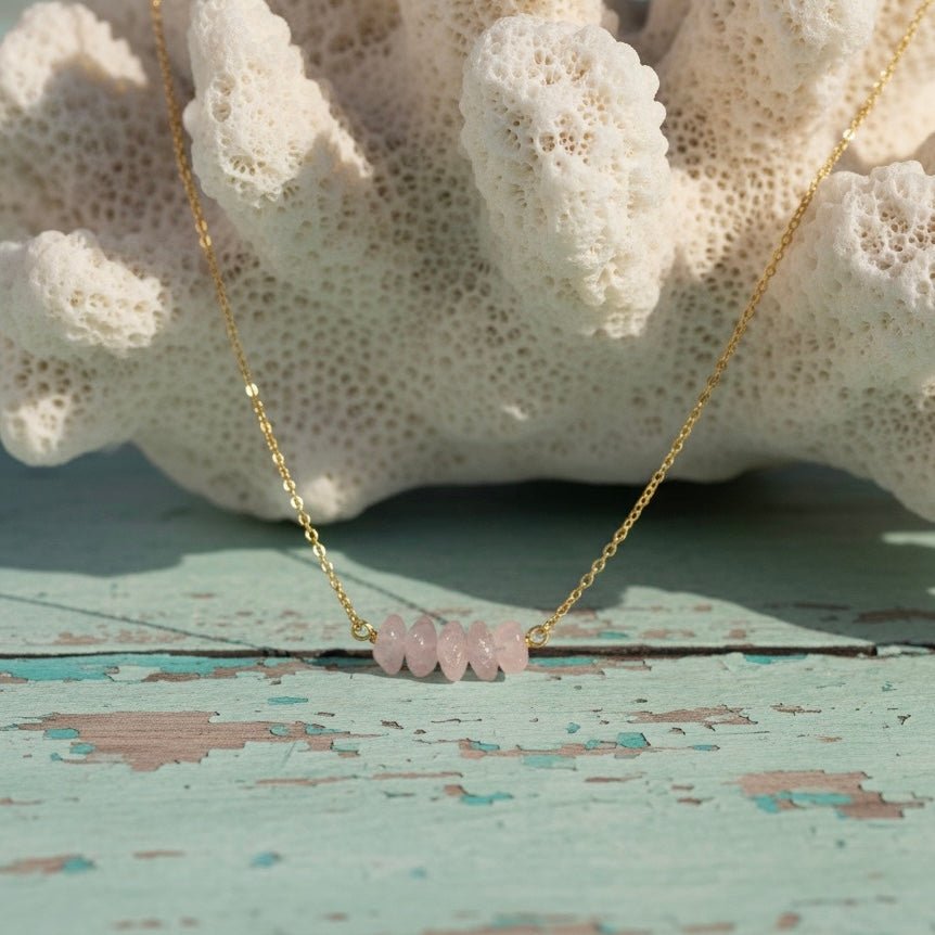 FRAMMENTI MARINI ROSA - Collana con chips di Quarzo - OE!