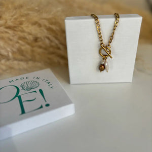 GENTILEZZA – Collana a catena dorata con perla - OE!
