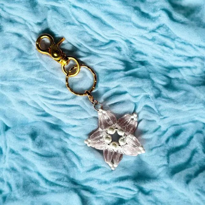 GOLD KEYCHAIN WITH SNOWFLAKE PENDANT - portachiavi - OE!