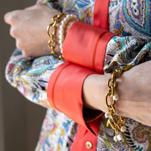 IN MOVIMENTO - Bracciale con perle e conchiglia - OE!