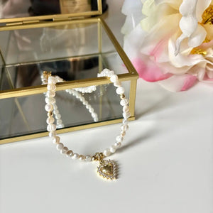 LOVE – Collana di perle con pendente a sacro cuore - OE!