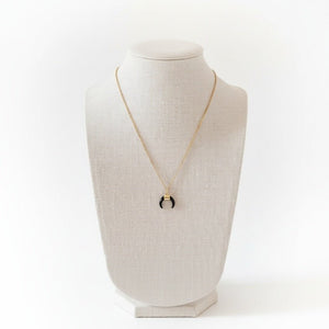 Lunarys: Collana Mezzaluna Nera e Oro 18K Artigianale Made in Italy - OE!