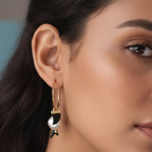 Mito partenopeo orecchini oro 18K con charms portafortuna