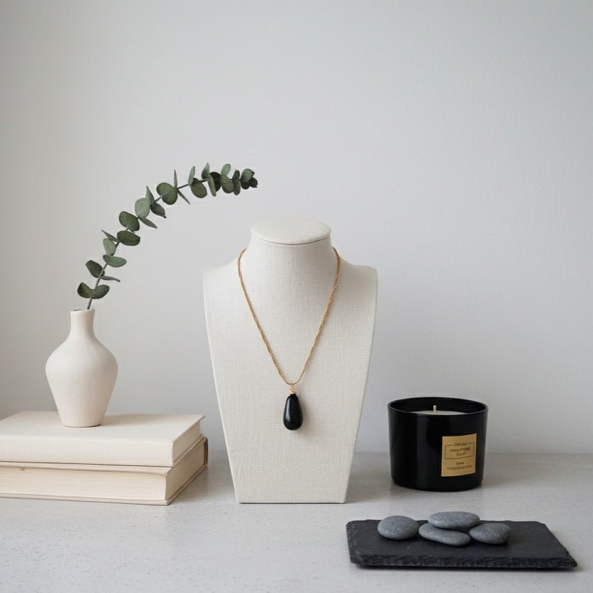 Onyra Collana Doppia Catena in Acciaio Inossidabile Placcato Oro 18K con Ciondolo Maxi Onice Nero - OE!