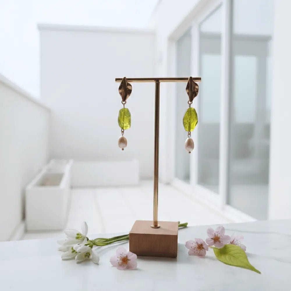 Peridot grace orecchini peridoto e perla naturale unica