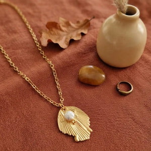 perla-foglia-collana