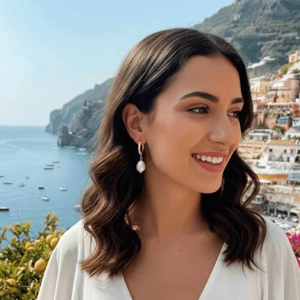 Rugiada di primavera orecchini a cerchio di zirconi e perle