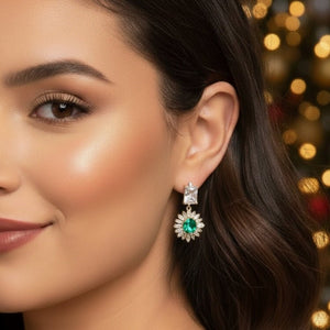 Smeralfiore - Orecchini Pendenti Ottone Natalizi Made in Italy artigianali - Nichel Free Zirconi e Cristallo Verde Smeraldo - OE!