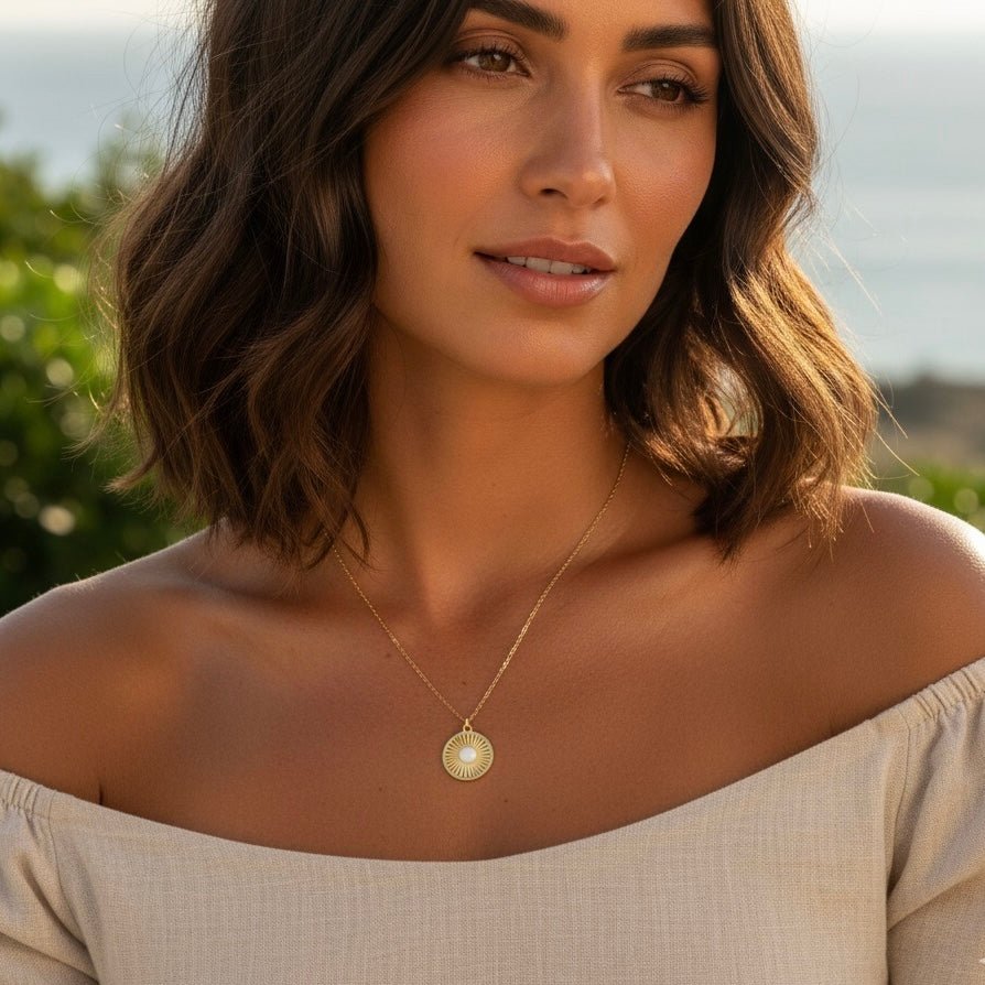 SOLE - l Collana con ciondolo sole - OE!