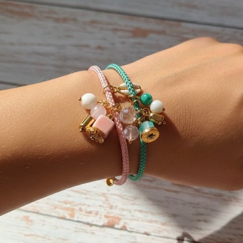 Sole &amp; Sale Aqua Verde – Bracciale rigido in corda con charm - OE!